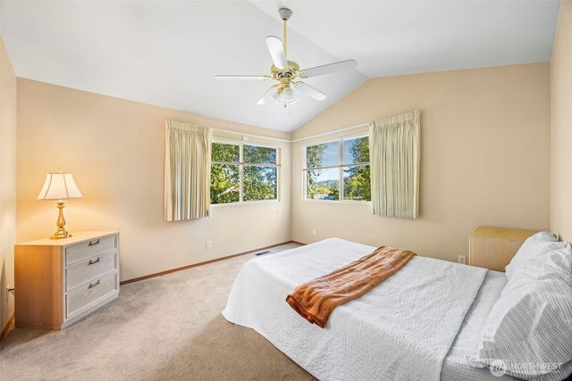 9650 Sandy Isle Lane, Silverdale, WA 98383
