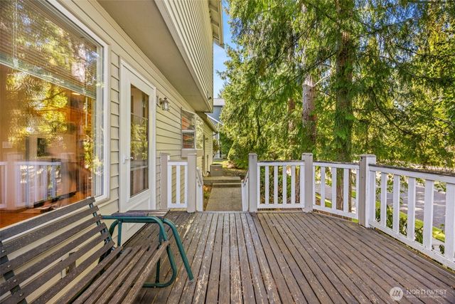 9650 Sandy Isle Lane, Silverdale, WA 98383