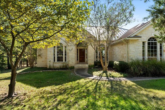 321 Arbors CIR, Elgin, TX 78621