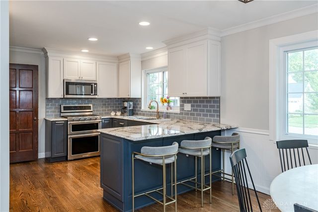 102 Chatham Drive, Dayton, OH 45429