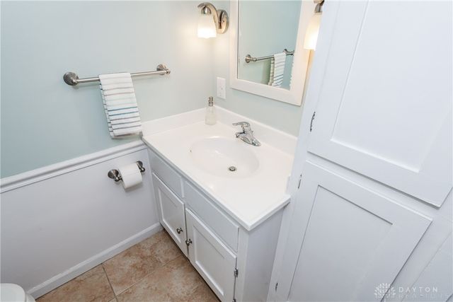 102 Chatham Drive, Dayton, OH 45429