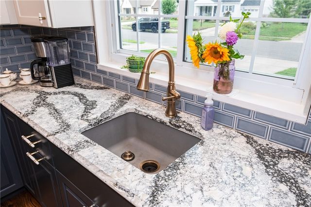 102 Chatham Drive, Dayton, OH 45429