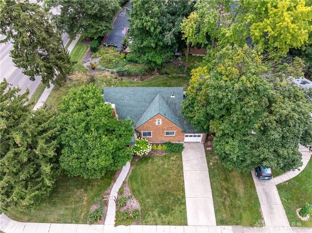 102 Chatham Drive, Dayton, OH 45429