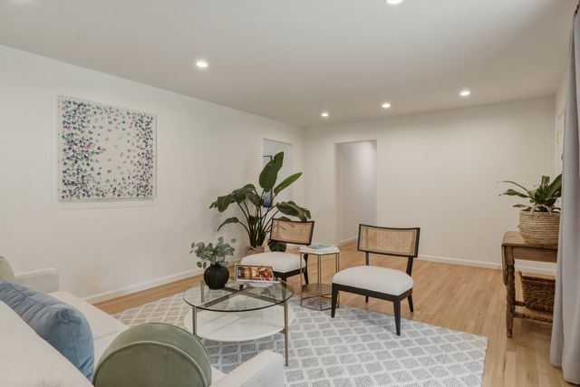 10427 Sinclair Avenue, Dallas, TX 75218