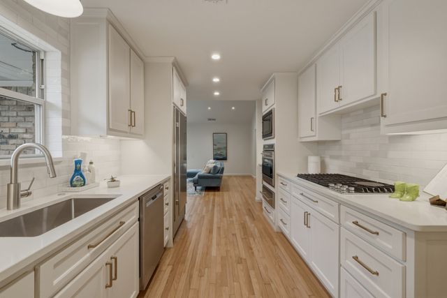 10427 Sinclair Avenue, Dallas, TX 75218