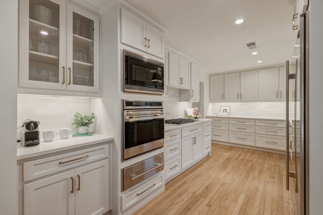 10427 Sinclair Avenue, Dallas, TX 75218