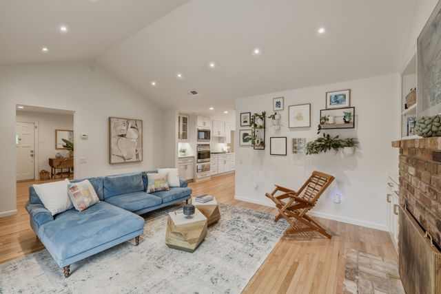 10427 Sinclair Avenue, Dallas, TX 75218