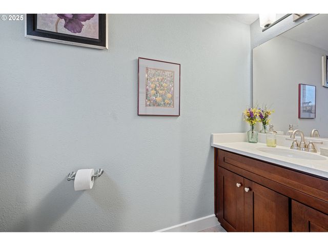 355 RIVER LOOP 2, Eugene, OR 97404