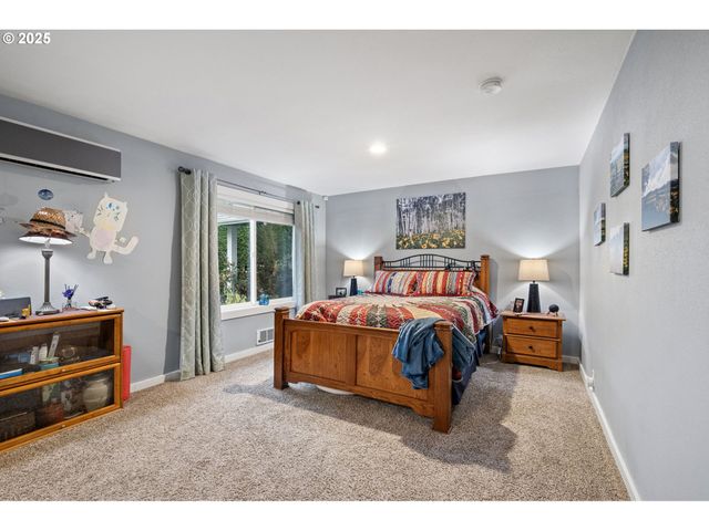 355 RIVER LOOP 2, Eugene, OR 97404