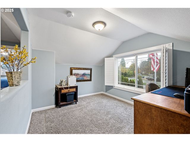 355 RIVER LOOP 2, Eugene, OR 97404