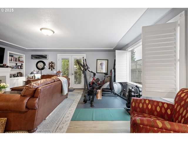 355 RIVER LOOP 2, Eugene, OR 97404