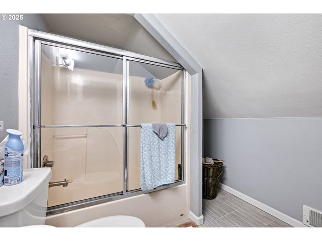 355 RIVER LOOP 2, Eugene, OR 97404