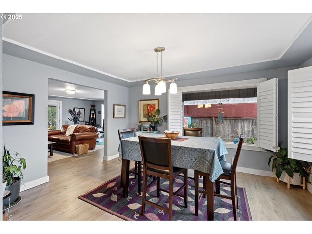 355 RIVER LOOP 2, Eugene, OR 97404