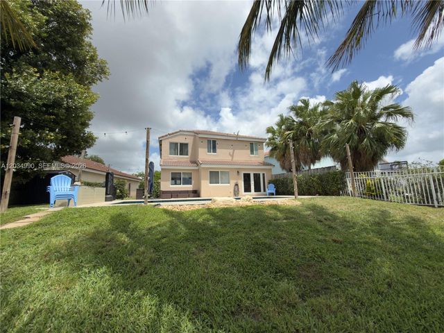 8404 SW 42nd Ct, Davie, FL 33328