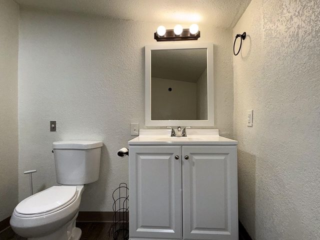 1711 E Desmet Ave, Spokane, WA 99202