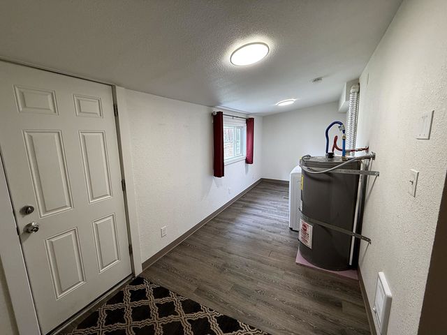1711 E Desmet Ave, Spokane, WA 99202