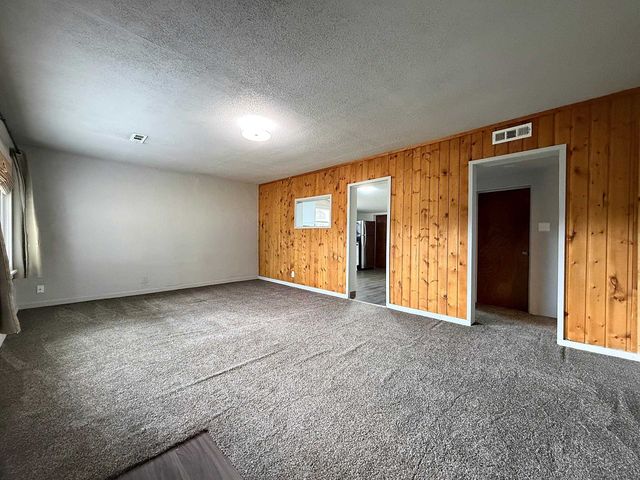 1711 E Desmet Ave, Spokane, WA 99202