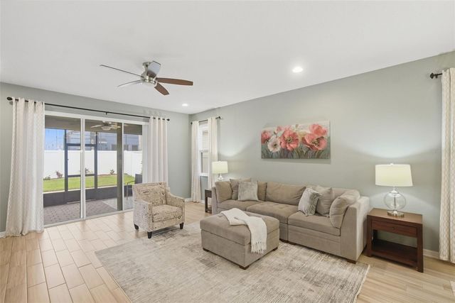 2618 PEONY DRIVE, Oviedo, FL 32766