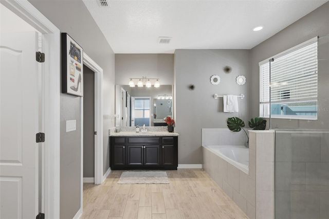 2618 PEONY DRIVE, Oviedo, FL 32766