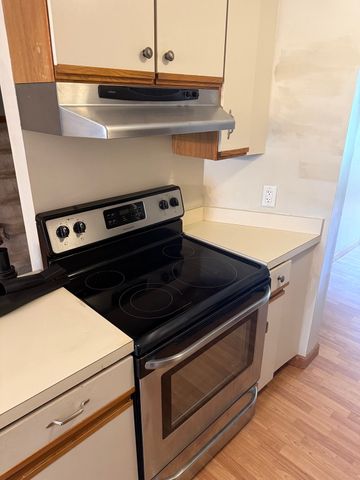 8 John Dr 8, Grafton, MA 01536