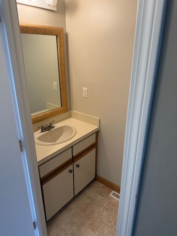 8 John Dr 8, Grafton, MA 01536