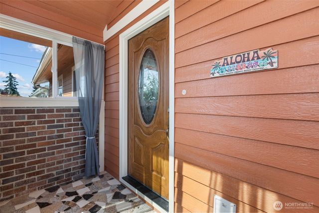 24527 36th Avenue S, Kent, WA 98032