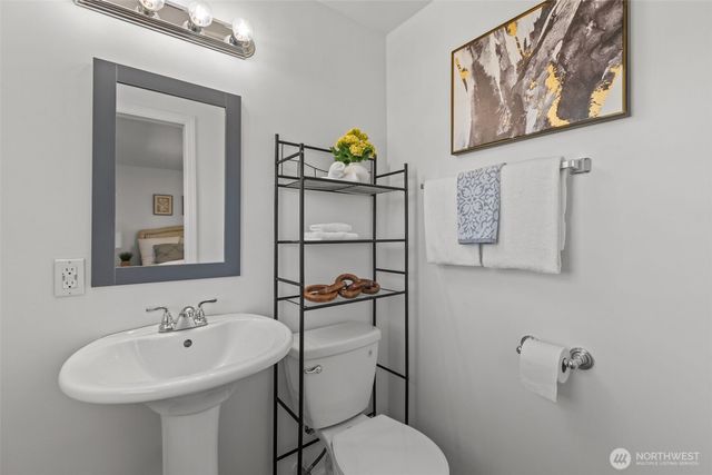 24527 36th Avenue S, Kent, WA 98032