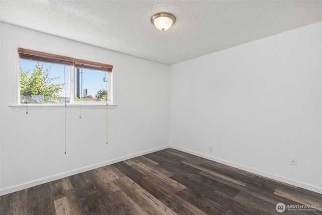 24527 36th Avenue S, Kent, WA 98032