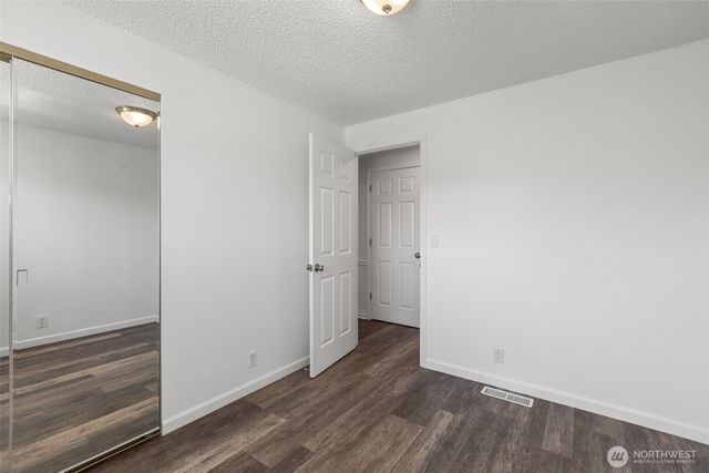 24527 36th Avenue S, Kent, WA 98032