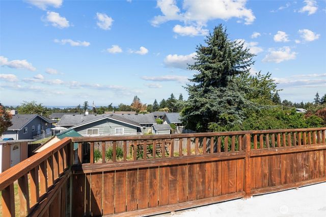 24527 36th Avenue S, Kent, WA 98032