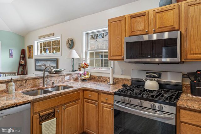 239 LAKESIDE DR, Lewes, DE 19958