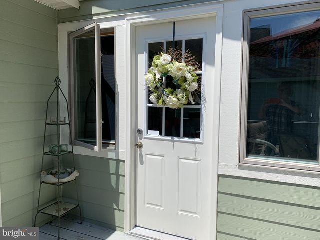 239 LAKESIDE DR, Lewes, DE 19958