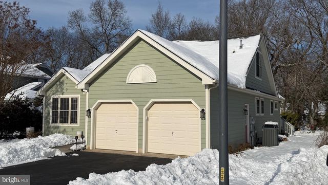 239 LAKESIDE DR, Lewes, DE 19958