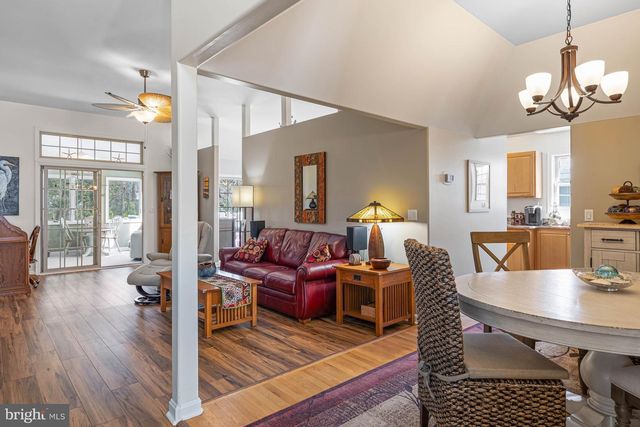 239 LAKESIDE DR, Lewes, DE 19958