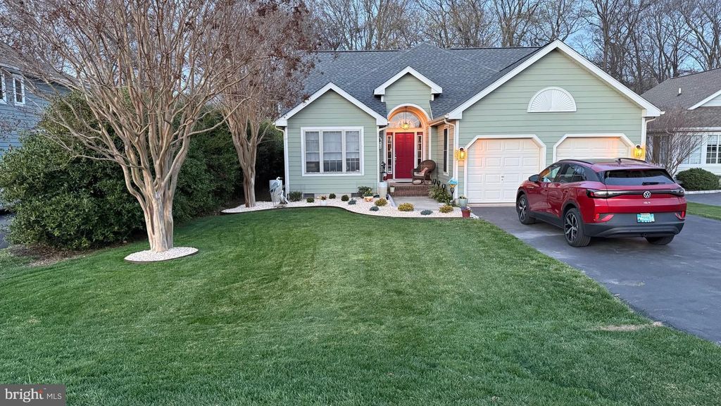 239 LAKESIDE DR, Lewes, DE 19958