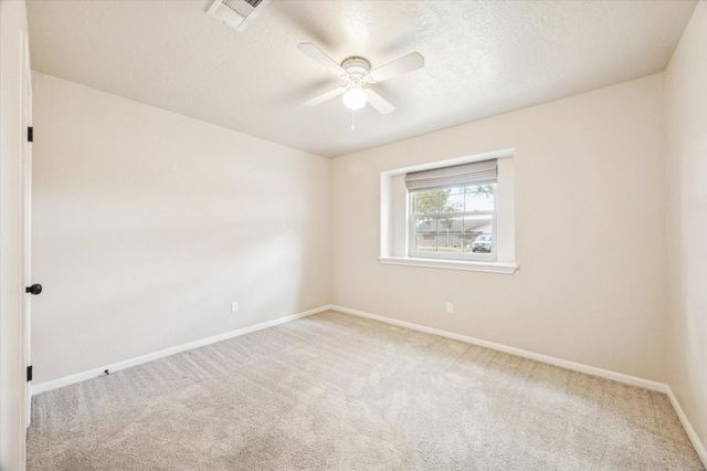 1807 Parkcrest Street, Alvin, TX 77511