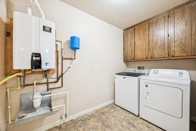 1807 Parkcrest Street, Alvin, TX 77511