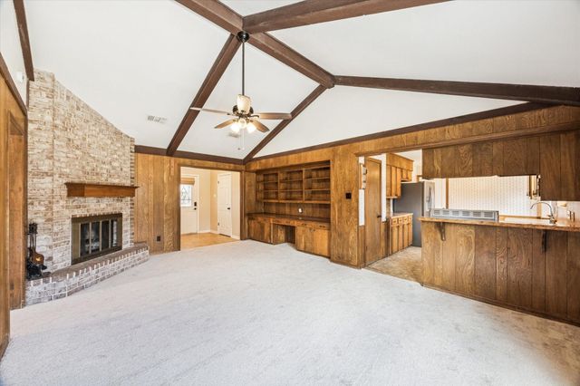 1807 Parkcrest Street, Alvin, TX 77511