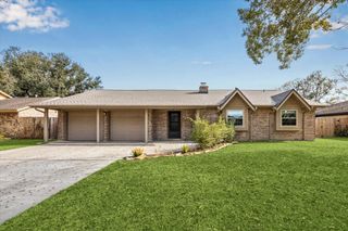 1807 Parkcrest Street, Alvin, TX 77511