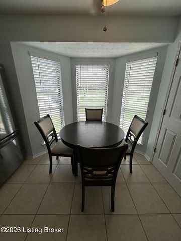 6109 Yellowsands Dr, Louisville, KY 40219