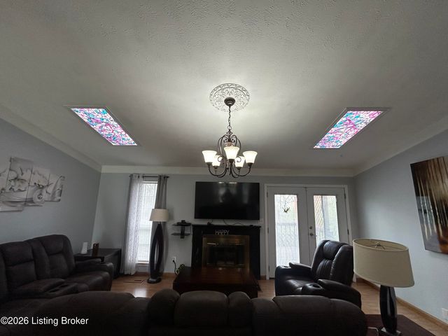 6109 Yellowsands Dr, Louisville, KY 40219