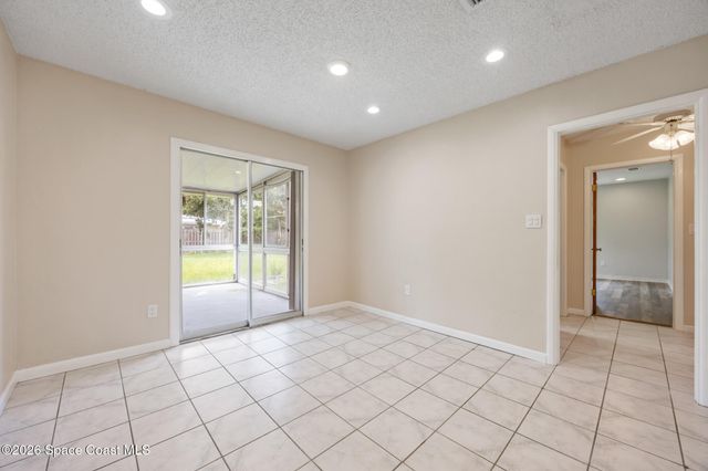 138 W Pasco Lane, Cocoa Beach, FL 32931