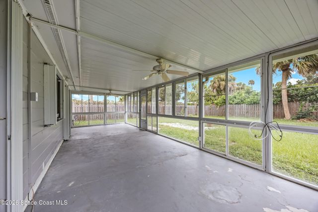 138 W Pasco Lane, Cocoa Beach, FL 32931