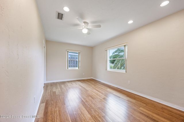 138 W Pasco Lane, Cocoa Beach, FL 32931