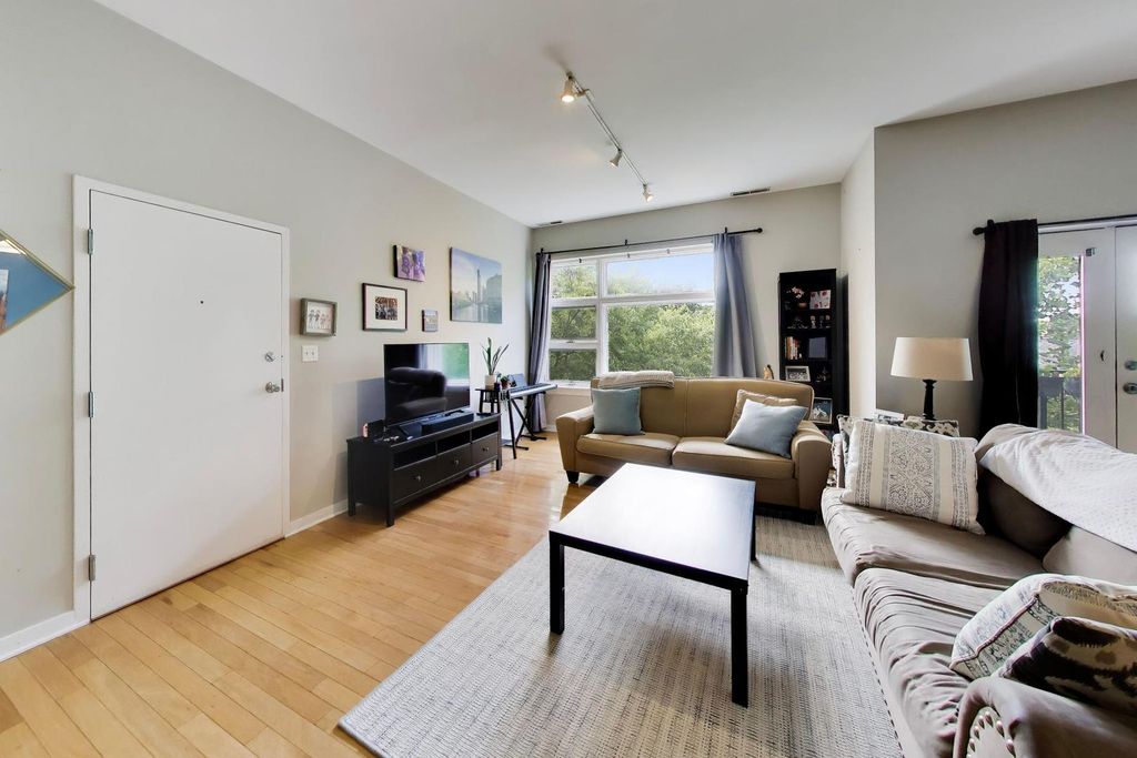 3735 N Wolcott Avenue 11, Chicago, IL 60613 — photo 3