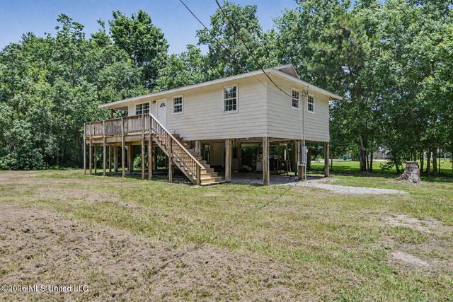 11052 Wilson Street, Bay Saint Louis, MS 39520