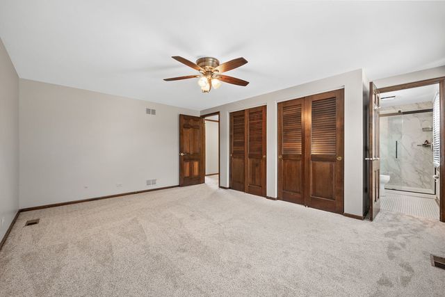 601 Menominee Lane, Naperville, IL 60563