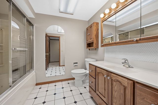 601 Menominee Lane, Naperville, IL 60563