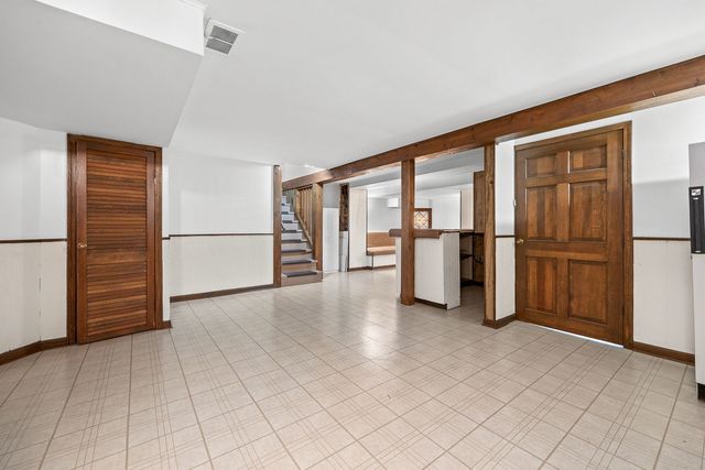 601 Menominee Lane, Naperville, IL 60563
