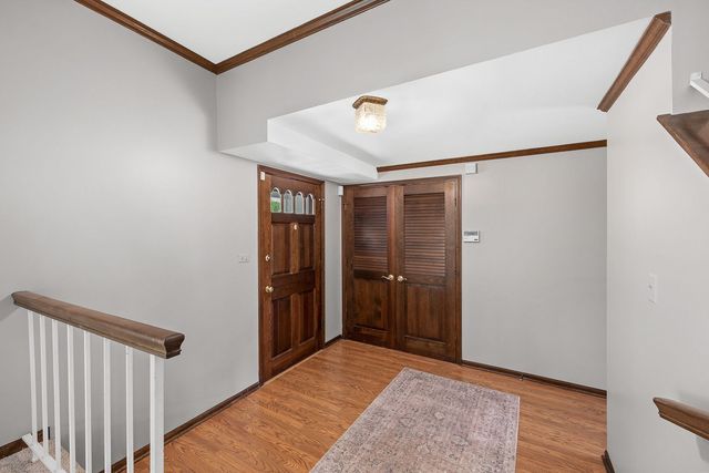 601 Menominee Lane, Naperville, IL 60563